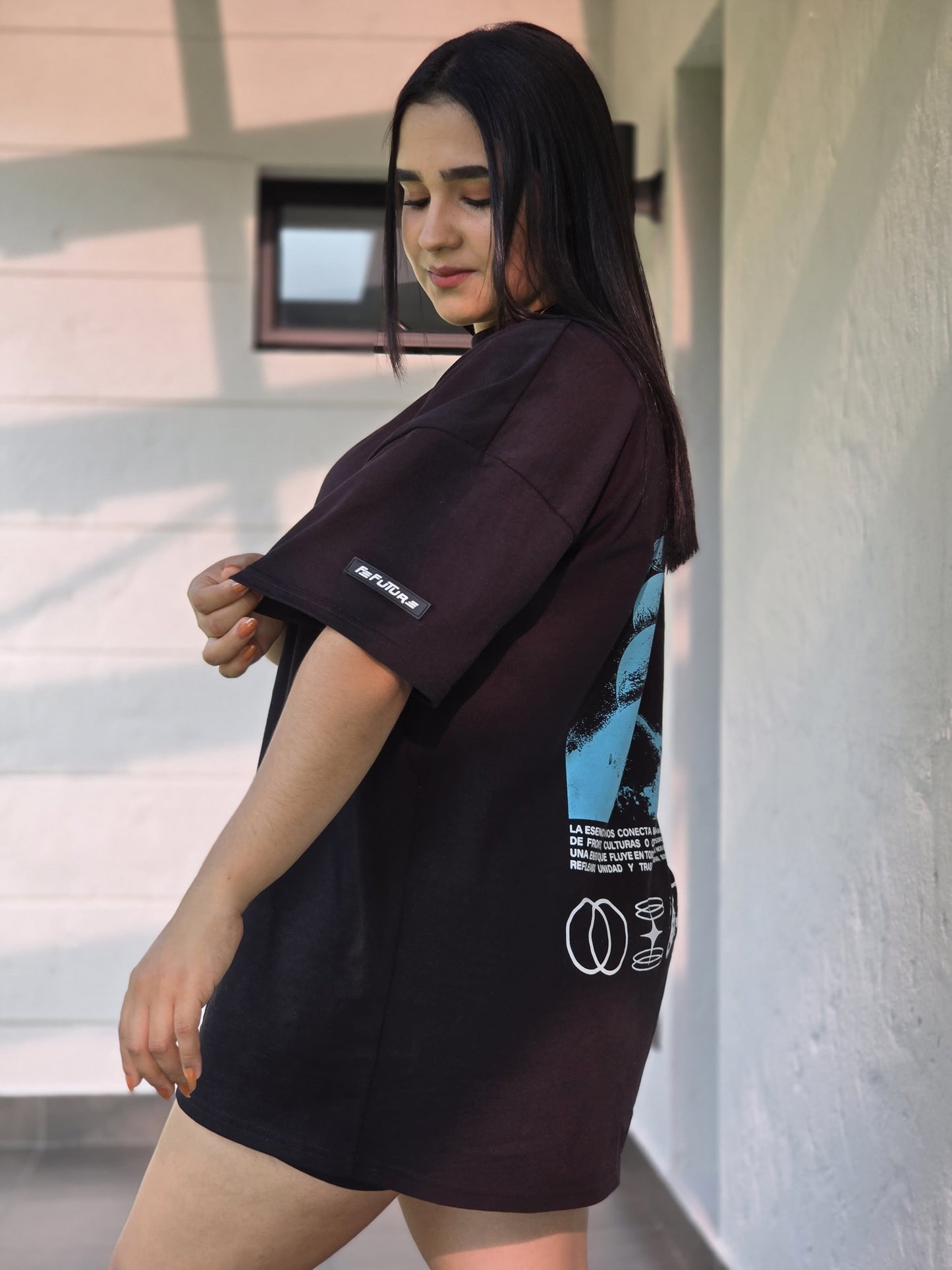 Camiseta Universal CONCEPTUAL